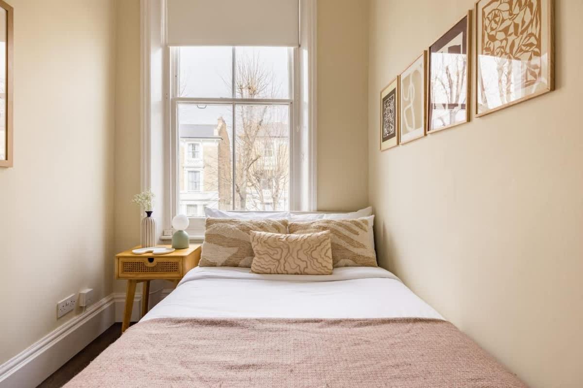 The Notting Hill Base - Charming 2bdr With Balcony Apartment
